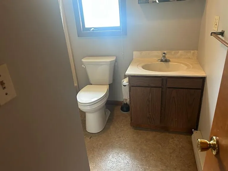 202 Barbara St — Photo 7