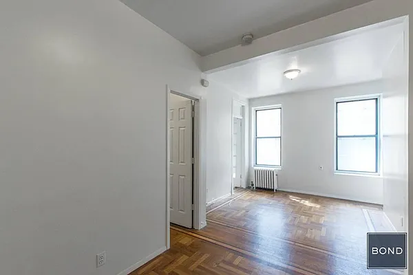 Rented by Bond New York | media 19