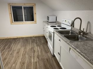 1006 Oak St APT B, Jefferson City, MO 65101