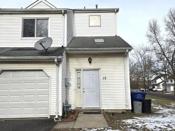 15 Nutmeg Dr, Lumberton, NJ 08048