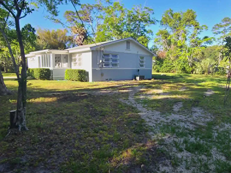 391 Fortuna Ave — Photo 3