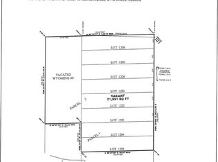 6N661 Wyoming Ave, Saint Charles, IL 60174