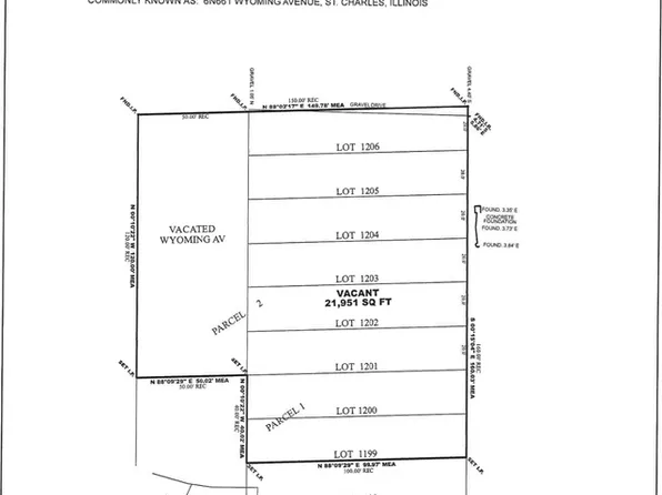 6N661 Wyoming Ave, Saint Charles, IL 60174