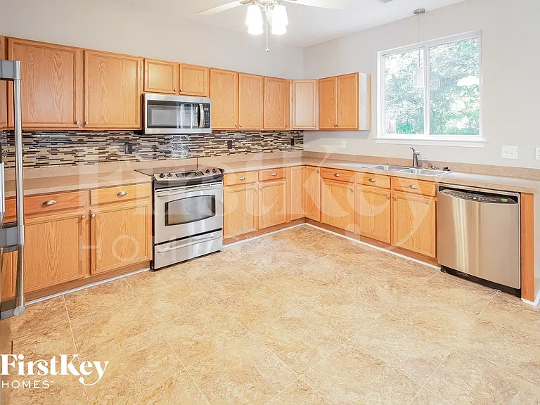 112 Chemistry Cir — Photo 5