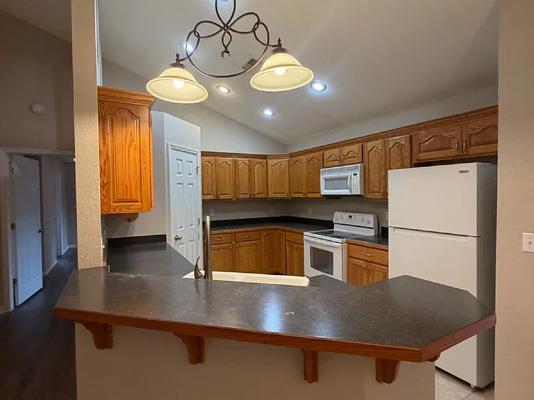 285 Willowbrooke — Photo 25