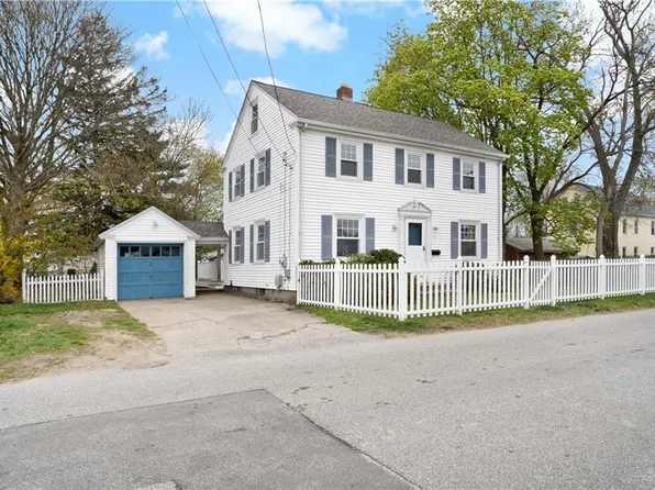 15 Cooper St, East Providence, RI 02914