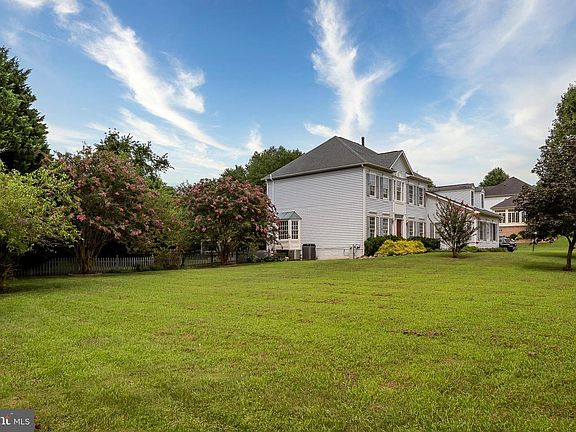 5th image of 3416 Blandford Way