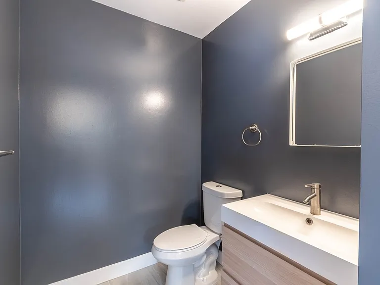 6633 Costello Ave — Photo 18