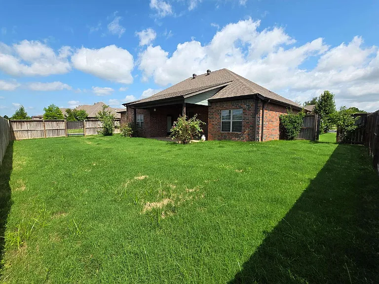 2905 Satinwood Cv — Photo 25