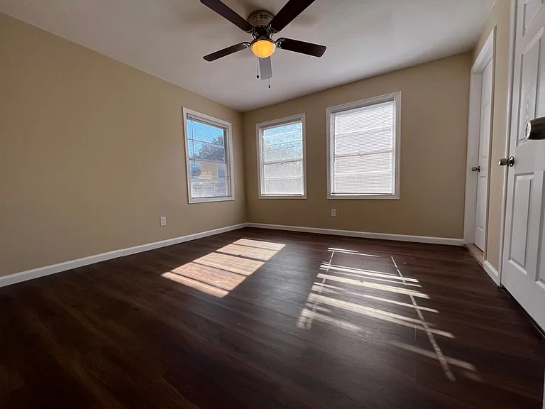 604 Tate Ave — Photo 8