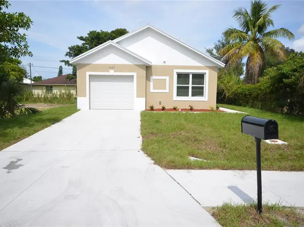 3305 BASSIE COURT, FORT MYERS, FL 33916