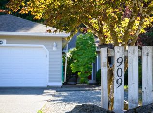 909 Brookfield Pl, Nanaimo, BC V9R 6P4