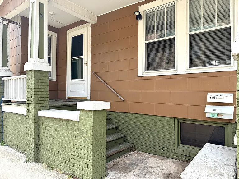 1126 Spring St — Photo 18