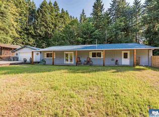 33 Baskins Rd, Port Angeles, WA 98363
