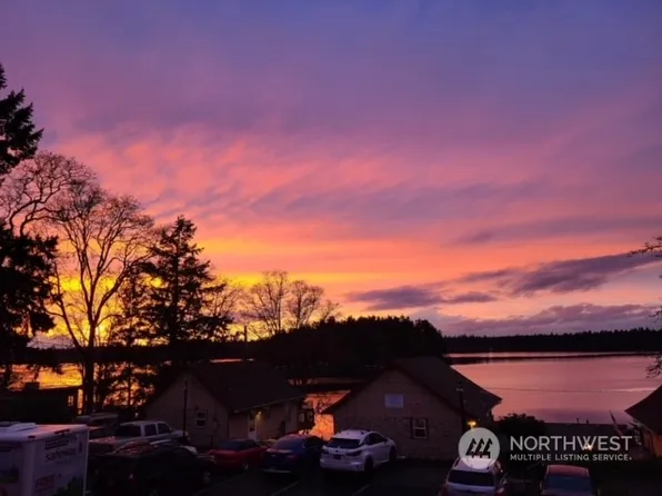 14321 W Thorne Ln Sw, Lakewood, WA 98498