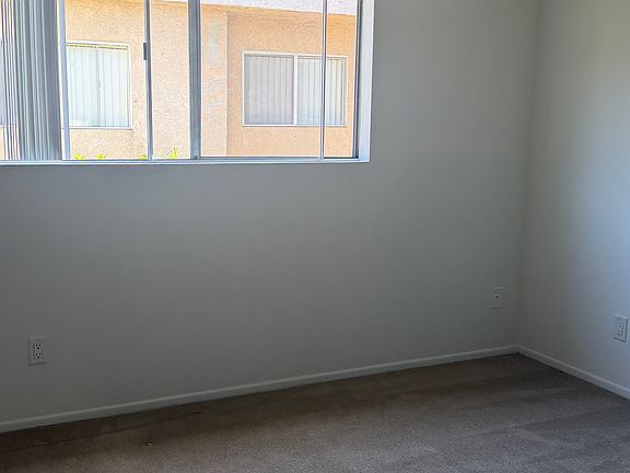 5th image of 1012 S Adams St APT 1