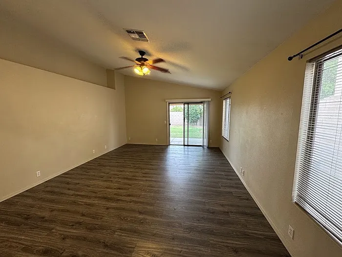15940 N 86th Ln — Photo 5