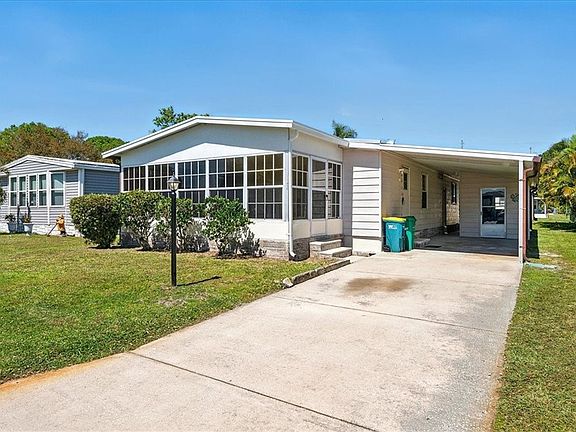 2nd image of 1122 Sabal Palm Ln