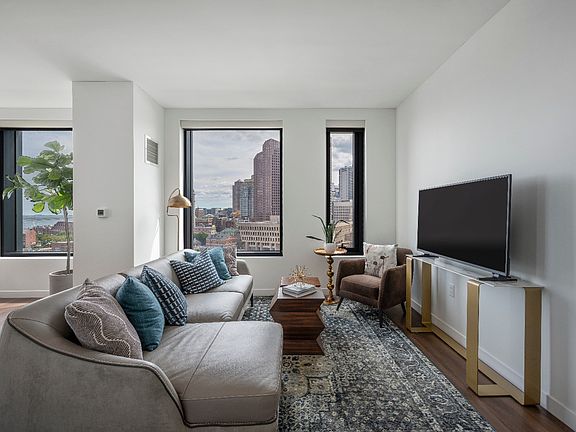 5th image of 100 Sudbury St #3403
