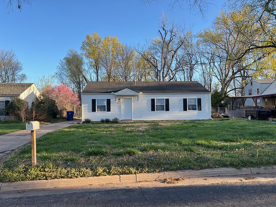 1st image of 1430 E Denver Dr