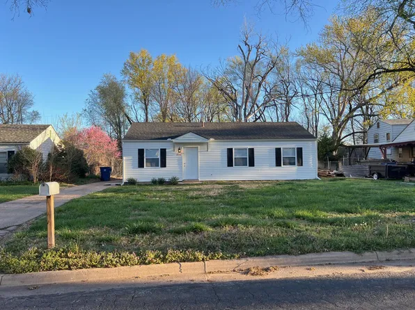 1430 E Denver Dr, Wichita, KS 67219