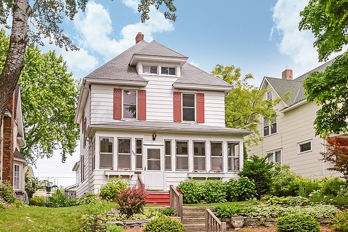 1st image of 566 Ottawa Ave