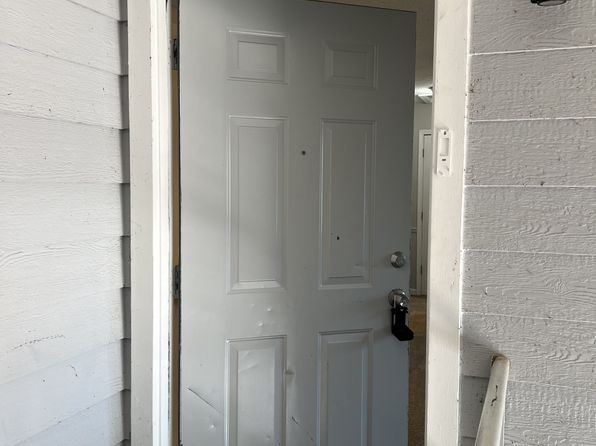 117 Forest Ave #102