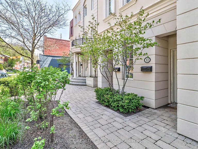 645 Davenport Rd #10 — Photo 2