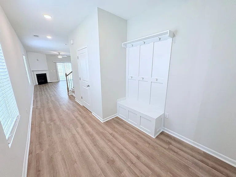 101 Brown Cir — Photo 4