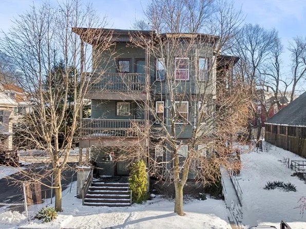 81-83 Kenoza Ave, Haverhill, MA 01830