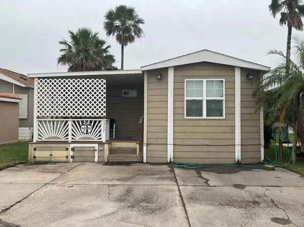 517 W Clam Cir, Port Isabel, TX 78578