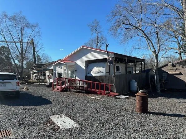 121 Hide A Way Trl, Mount Gilead, NC 27306