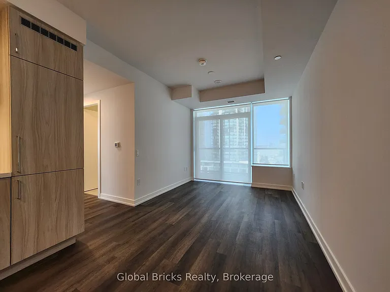 2851 Highway 7 Rd — Photo 8
