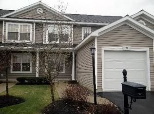 30 Patroon Pointe Dr, Rensselaer, NY 12144
