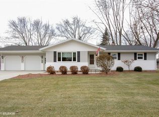 609 Mohawk Cir, Horicon, WI 53032