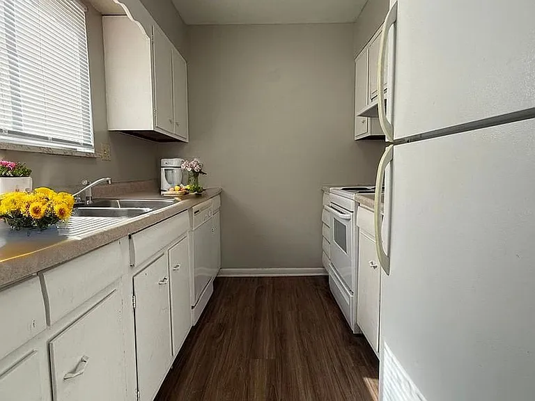 Welcome Home to Orchard Apartments Comfort and Convenience in Muncie — Photo 5