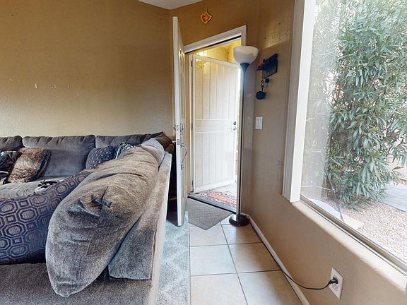 4th image of 42611 W SUNLAND Drive