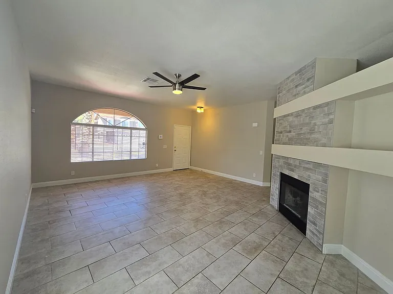 2809 Albrook Ct — Photo 3