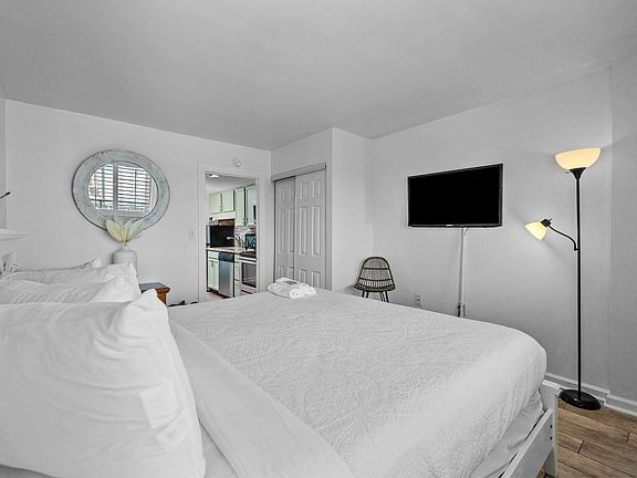 4th image of 2001 S Ocean Blvd. #1405