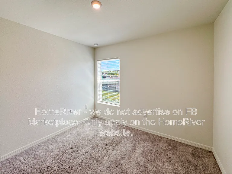 212 NW 1st St — Photo 16
