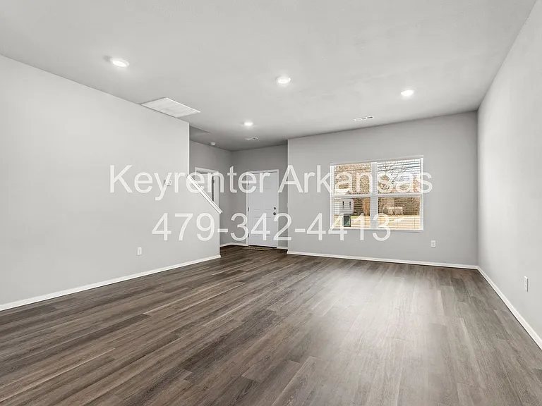 920 S Morningside Dr — Photo 7