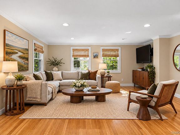 4th image of 18 Walnut Avenue