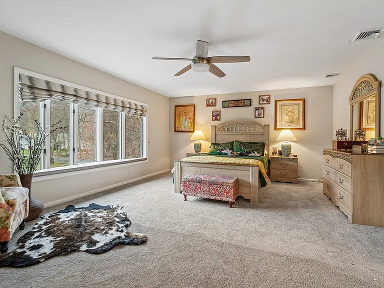 106 N Ashby Ave — Photo 12