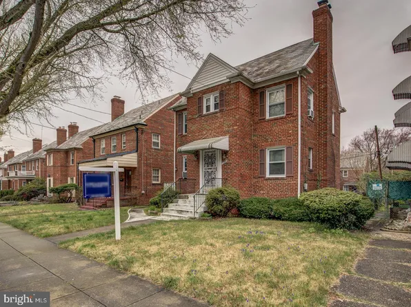 1323 Tewkesbury Pl NW, Washington, DC 20012