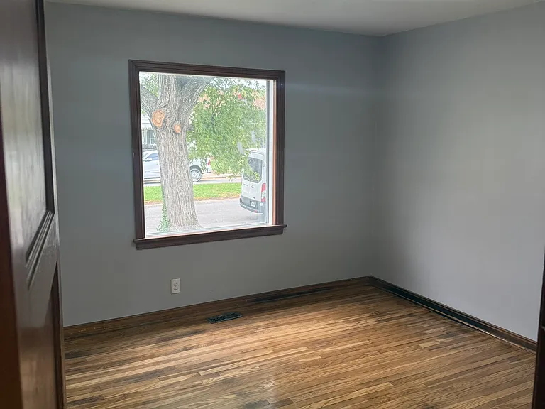 1050 Bulen Ave — Photo 19