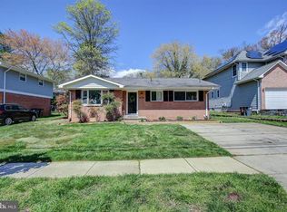 421 Ritchie Pkwy, Rockville, MD 20852