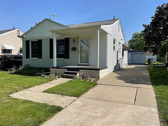 2nd image of 61 Park Dr