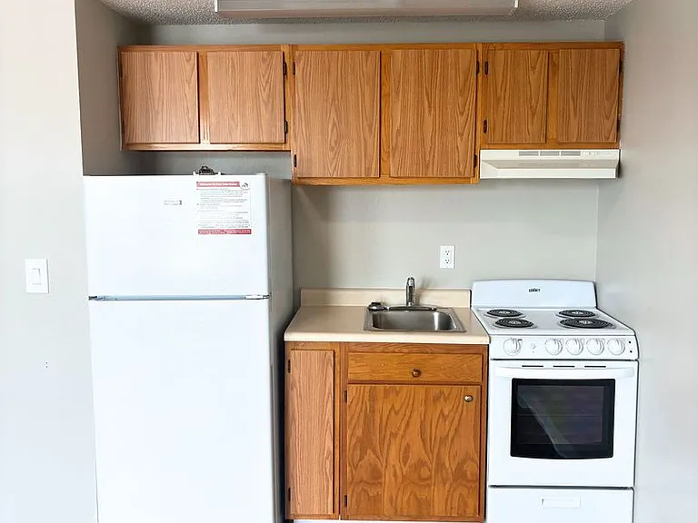 Vibrant City Living at Tower Lofts, Sidney — Photo 20