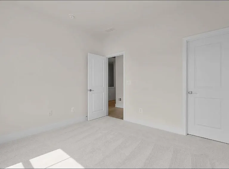 Upper Level (Kid's Bedroom)