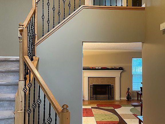2nd image of 33215 Ambleside Dr